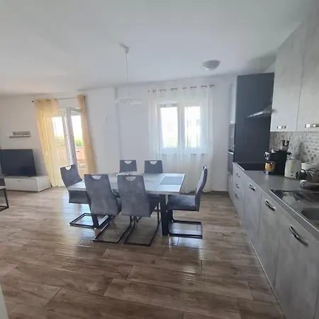 Apartman Damador Relax Διαμέρισμα